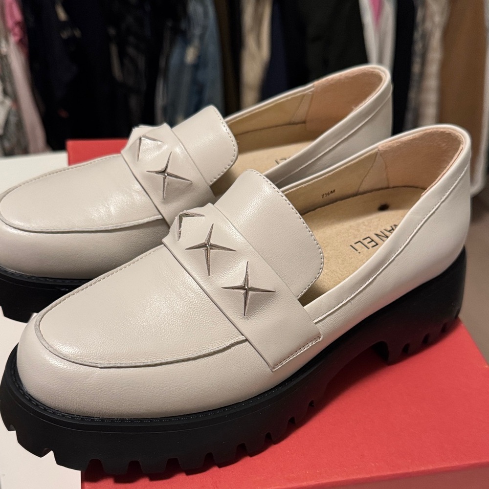 White Leather Star-Accent Chunky Sole Loafers